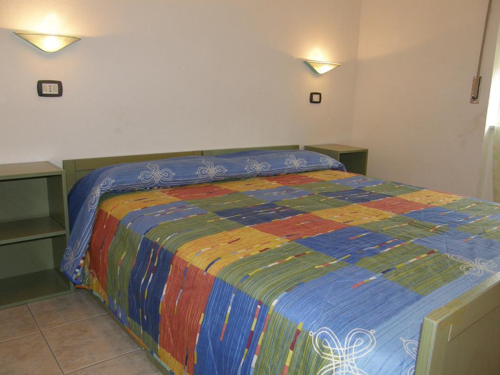 Isola Rossa Appartamenti Standard Habitación foto